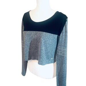 Nike Dri-FIT Epic Knit Seamless Long Sleeve Crop Top, Size Medium.